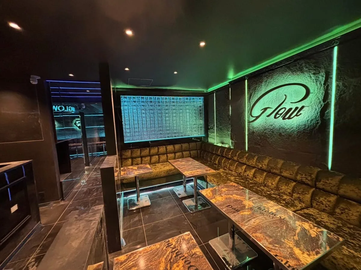 ナイトクラブ VIPエリア ネオン照明