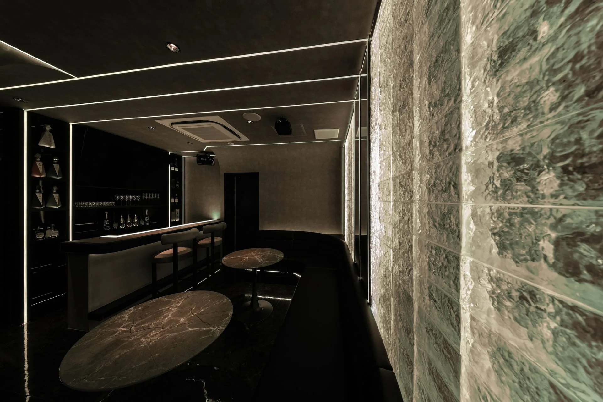 代官山NULL エントランス照明